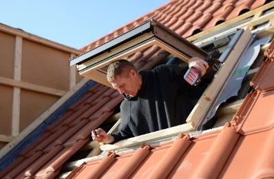 Pose de fenêtres de toit Velux à Chanoz-Châtenay